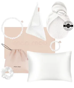 Set von Accessoires aus Seide